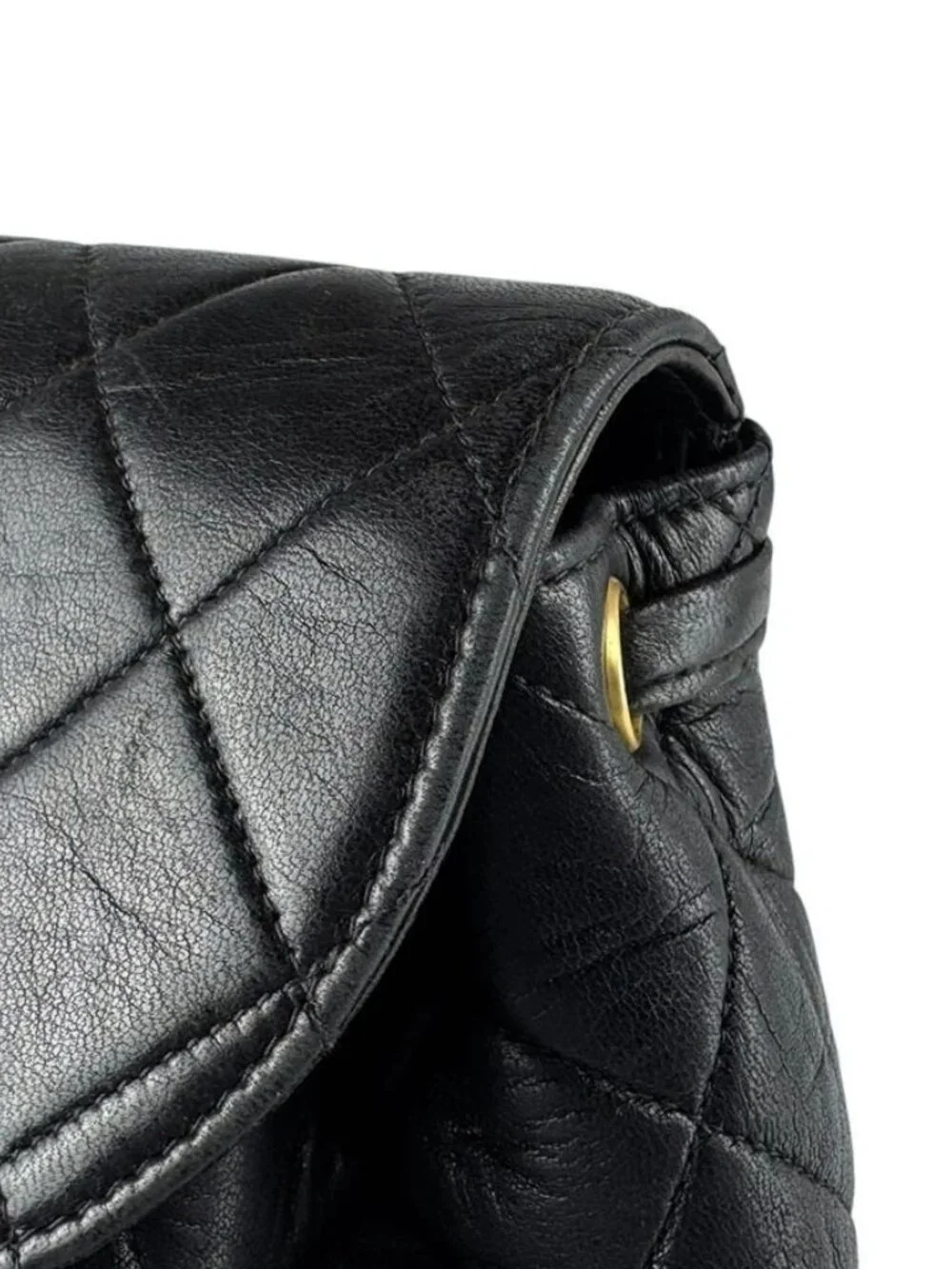 CHANEL Matelasse Backpack Black/Gold Leather/Metal -